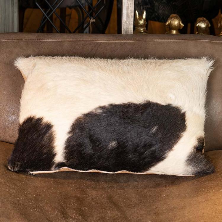 Декоративная подушка из чёрно-белой шкуры коровы и кожи Сафари Натмег Moo Cushion, Moo Black and White and Safari Nutmeg