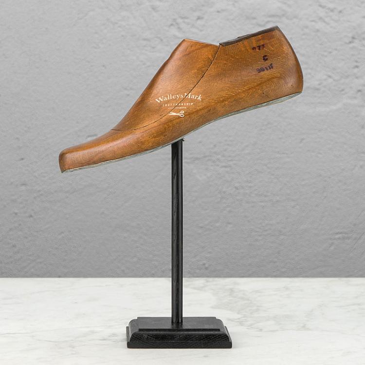 Красно-коричневая статуэтка на подставке Обувная колодка Shoe Mull, Red Antique