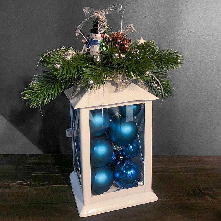 Белый декоративный фонарь с синими шарами и снеговиком Snowman And Blue Balls Lantern White 27 cm