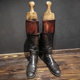 Vintage Black Riding Boots With Shoe Lasts 7