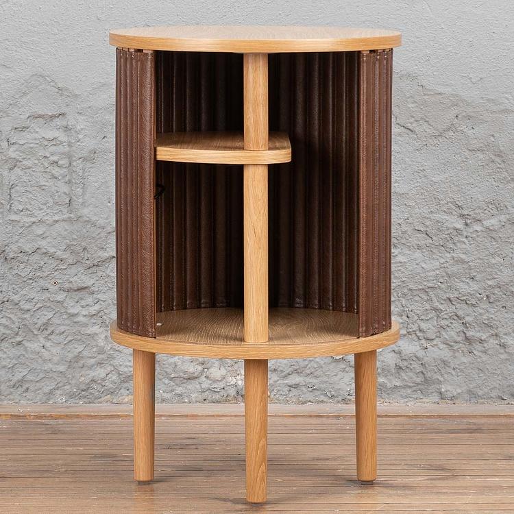 Прикроватный столик Audacious Side Table Without USB, Oak экокожа Hazelnut Faux Leather - ракурс 4