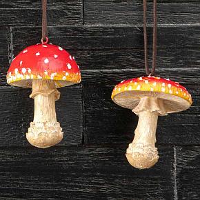 Set Of 2 Hanging Red And White Mushrooms 8 cm discount