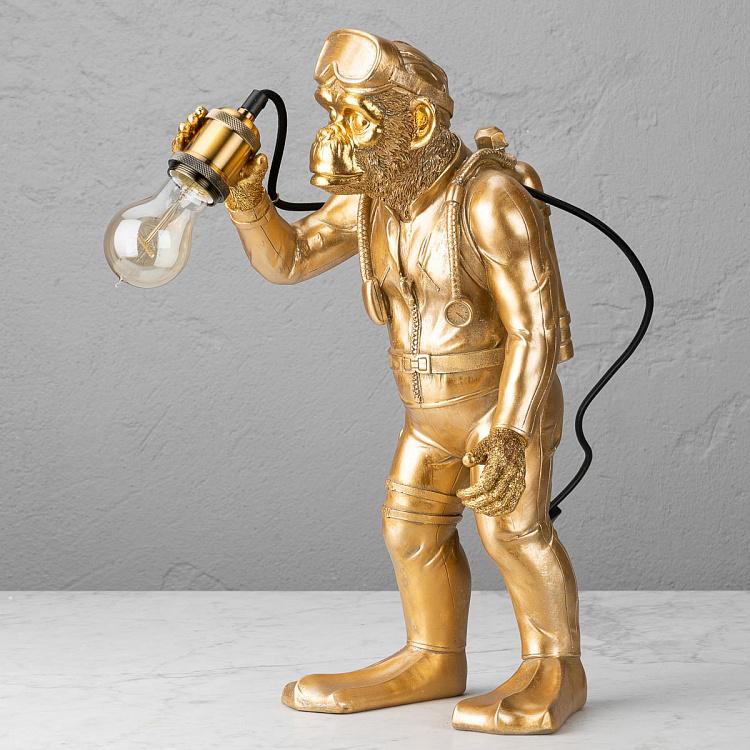 Настольная лампа Дайвер Дэн золотого цвета Table Lamp Golden Diver Dan