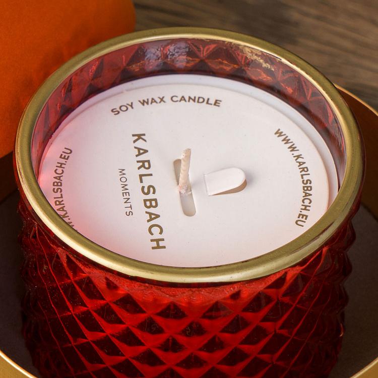 Арома-свеча в красном фасетном стакане Фиолетоволистная роза, S Aroma Candle In Red Faceted Glass Berry Rose Small