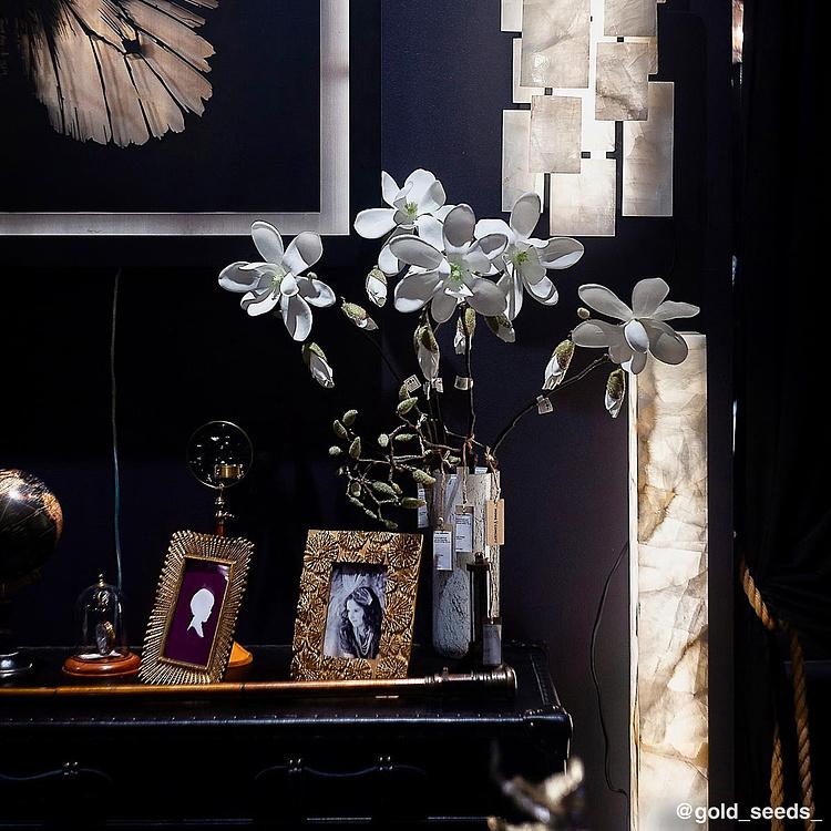 Искусственная магнолия белая Magnolia Branch White 75 cm