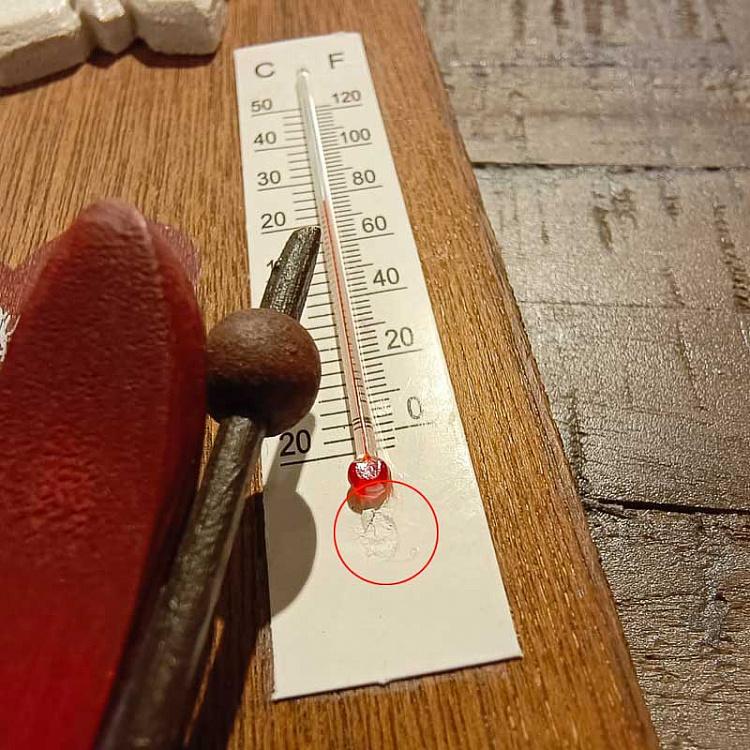 Настенный деревянный термометр с лыжами и снежинками дисконт7 Wooden Thermometer With Ski And Snowflakes 24 cm discount7