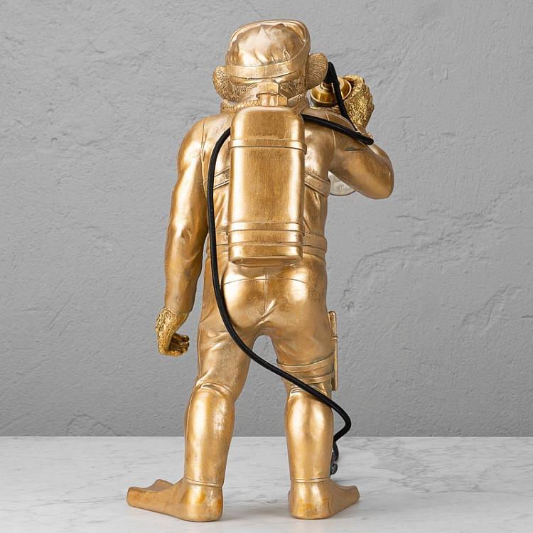 Настольная лампа Дайвер Дэн золотого цвета Table Lamp Golden Diver Dan