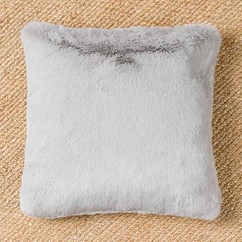 Декоративная подушка Alaska Square Cushion Medium искусственный мех Big Bear Grey - ракурс 2
