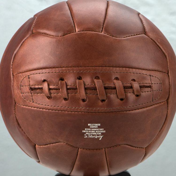 Кожаный мяч 1954 на деревянной подставке, тёмно-коричневая кожа Match Ball 1954 With Stand, Dark Brown