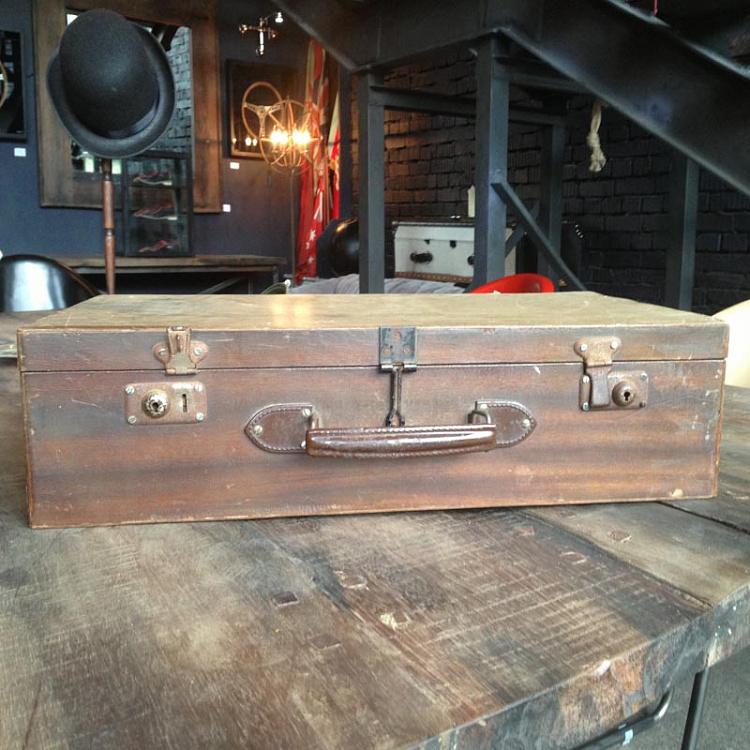 Винтажный деревянный чемодан с тремя замками Vintage Suitcase Wooden With Three Locks