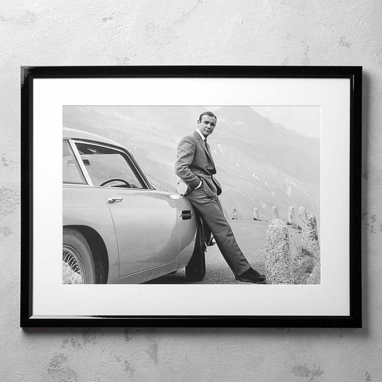 Фото-принт в чёрной раме Джеймс Бонд и его Астон Мартин James Bond Aston Martin, Studio Frame