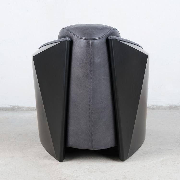 Кресло Титан, матовая черная сталь Titan Armchair, Matt Black Steel