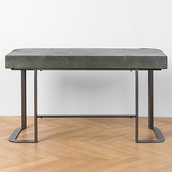 Письменный стол Saint Malo Desk, Black Matt Metal RM натуральная кожа Lawn Green Franco