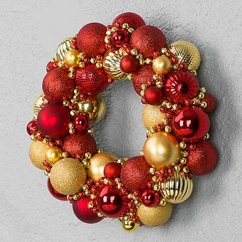 Wreath With Balls 27,5 cm