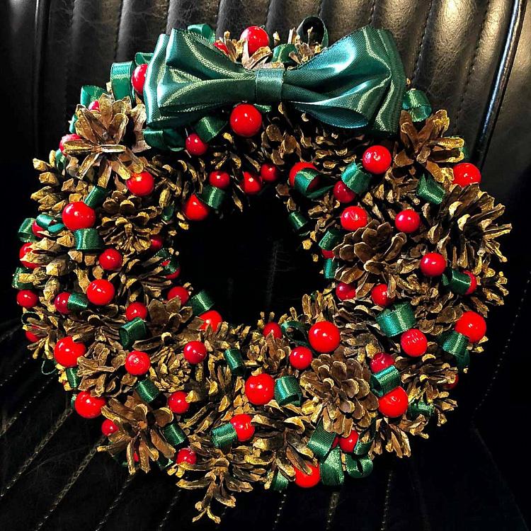 Венок с ягодами и зелёными лентами Wreath With Berries And Ribbons 25 cm