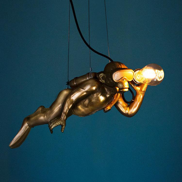 Подвесной светильник Дайвер Дэйв золотого цвета Ceiling Lamp Golden Diver Dave