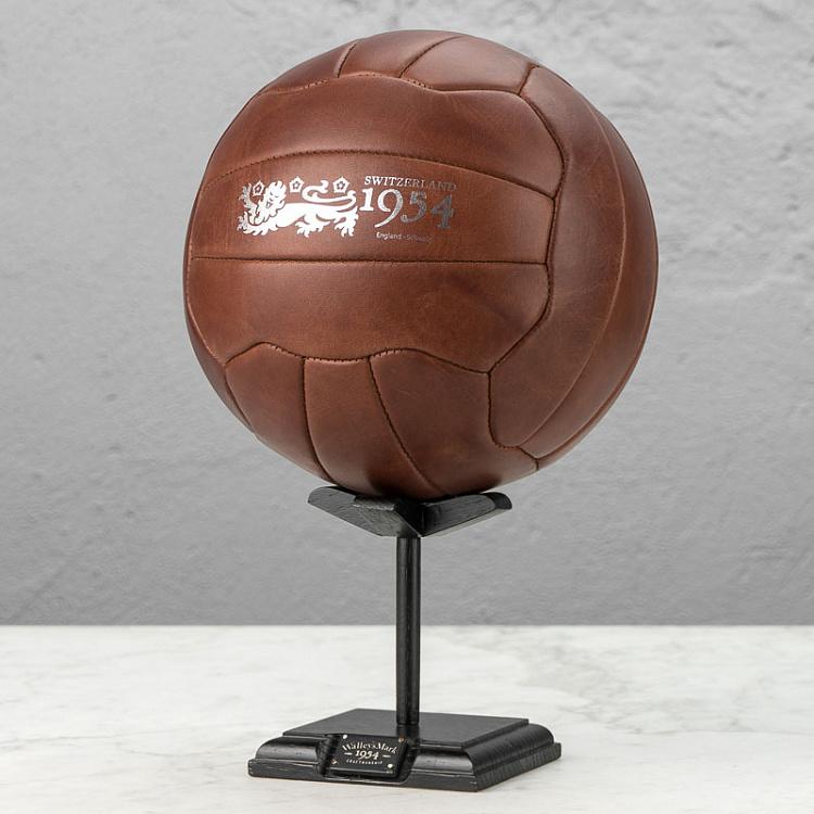 Кожаный мяч 1954 на деревянной подставке Match Ball 1954 With Stand