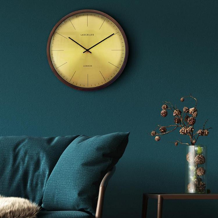 Деревянные настенные часы с золотым металлическим циферблатом Wooden Cased Gold Metal Dial Wall Clock