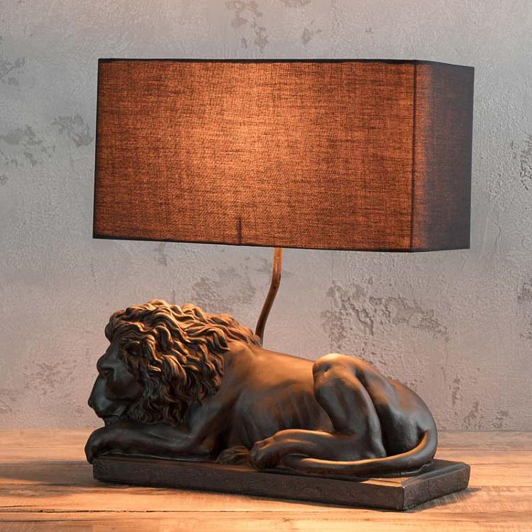 Настольная лампа с абажуром Лев Lion Table Lamp Clarence With Shade