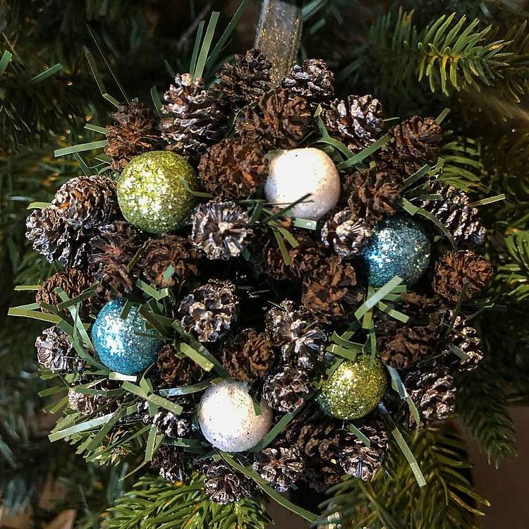 Новогодний венок с шишками и перламутровыми шарами 9, XS Wreath Bagel 9 Extra Small