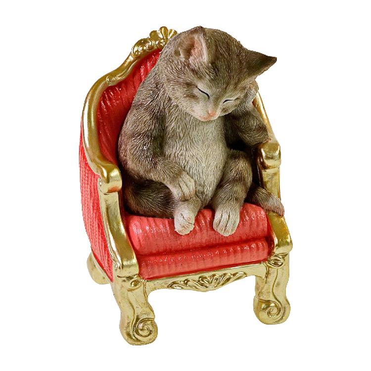 Статуэтка Cat On Armchair