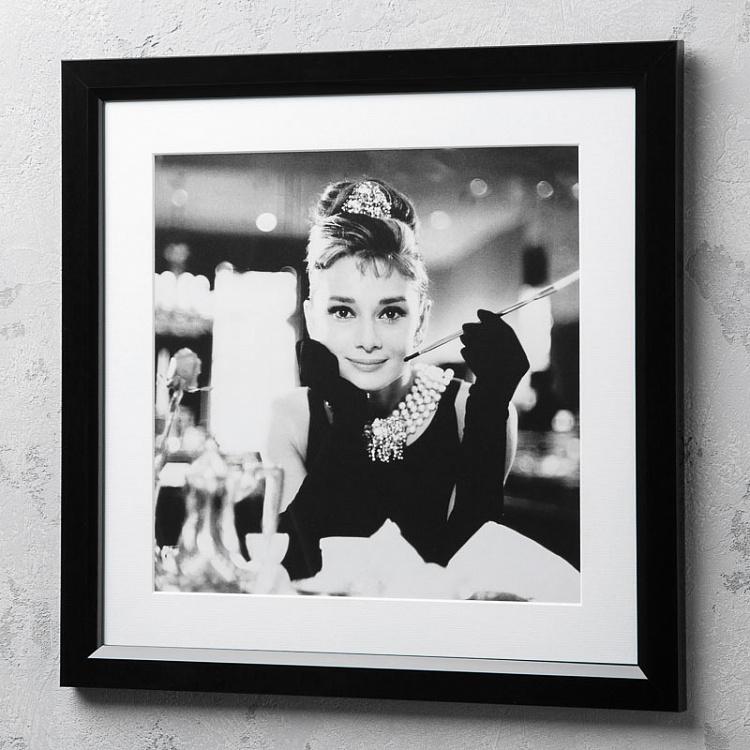 Фото-принт в чёрной квадратной раме Одри Хэпбёрн Завтрак у Тиффани Breakfast At Tiffanys, Studio Frame