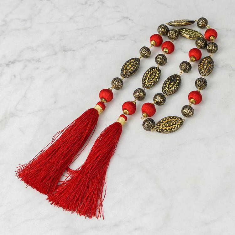 Гирлянда с металлическими бусинами и красными кисточками Garland With Metal Beads Red 98 cm