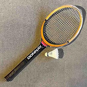 Vintage Racket And Shuttlecock 5