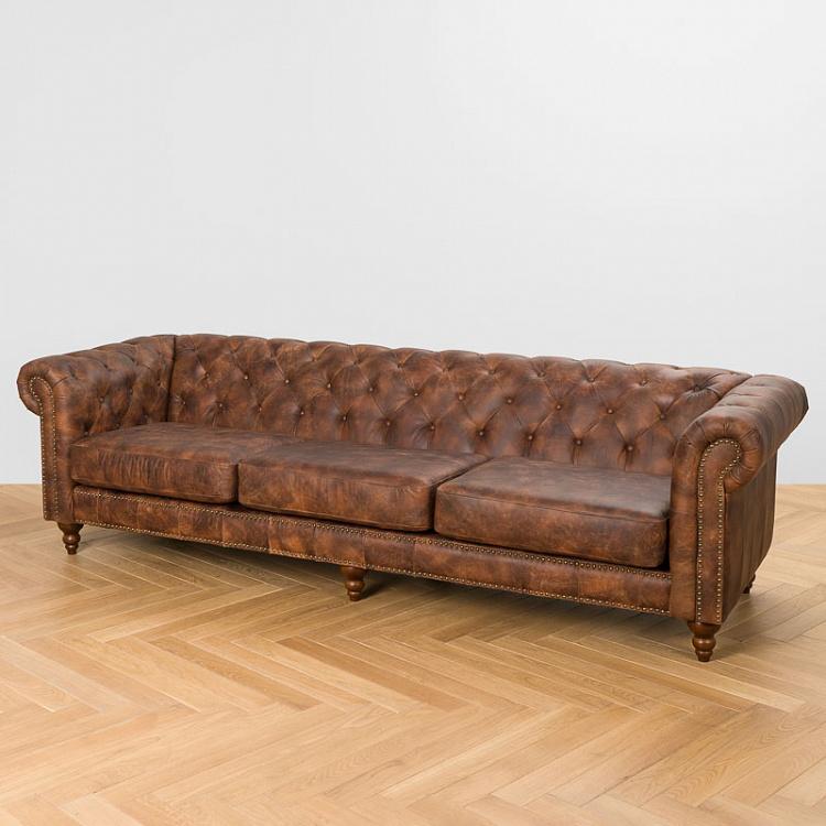 Manchester 4 Seater With Studs