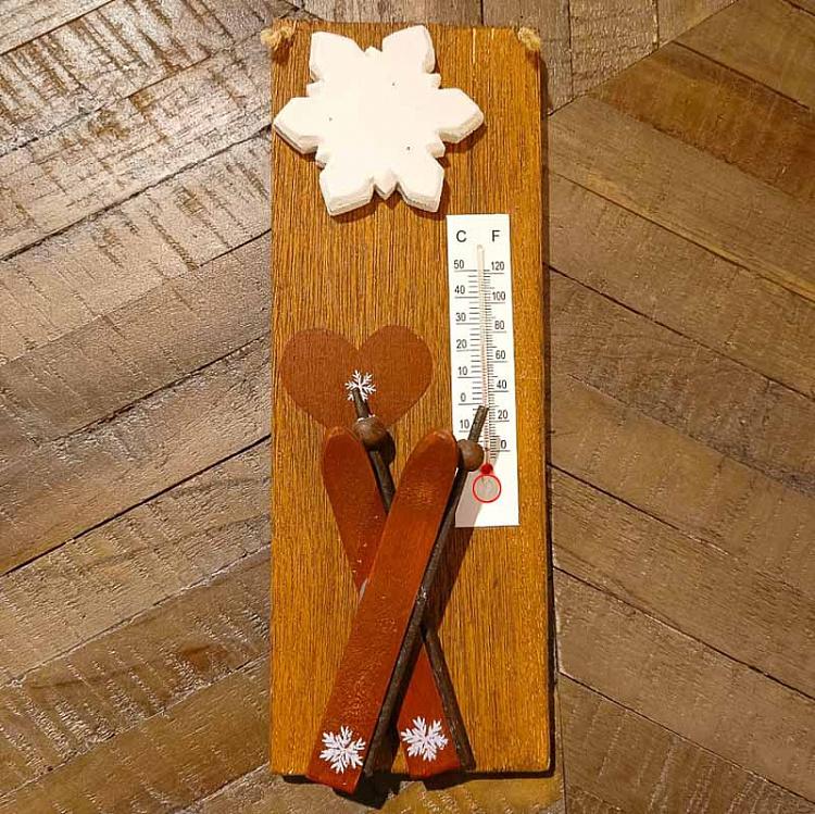 Настенный деревянный термометр с лыжами и снежинками дисконт7 Wooden Thermometer With Ski And Snowflakes 24 cm discount7