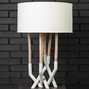 L241 Outline Table Lamp