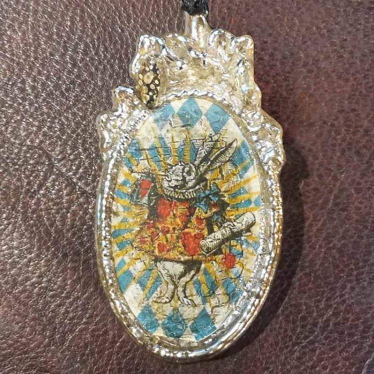 Ёлочная игрушка-медальон с гербом Кролик дисконт Coat Of Arms Rabbit Medallion 13 cm discount