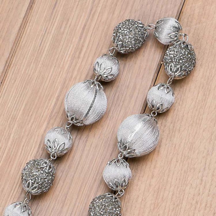 Гирлянда из серебряных бусин с кисточками Silver Beads And Tassels Garland 100 cm