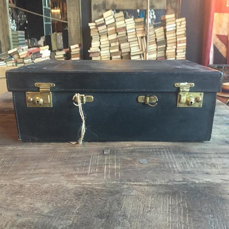 Винтажный черный кожаный чемодан без ручки Vintage Black Leather Suitcase Without Handle