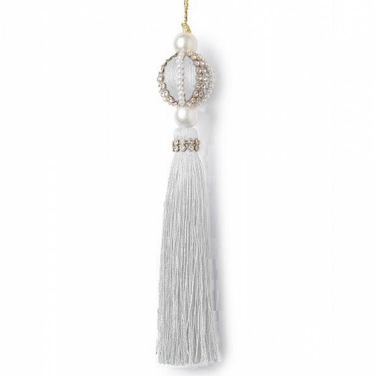 Новогодняя подвеска Белая кисточка с шариком и жемчужинами Pearls Ball Pendant With White Tassel 16 cm