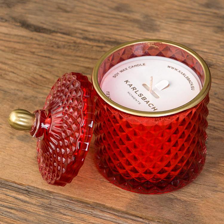 Арома-свеча в красном фасетном стакане Фиолетоволистная роза, S Aroma Candle In Red Faceted Glass Berry Rose Small