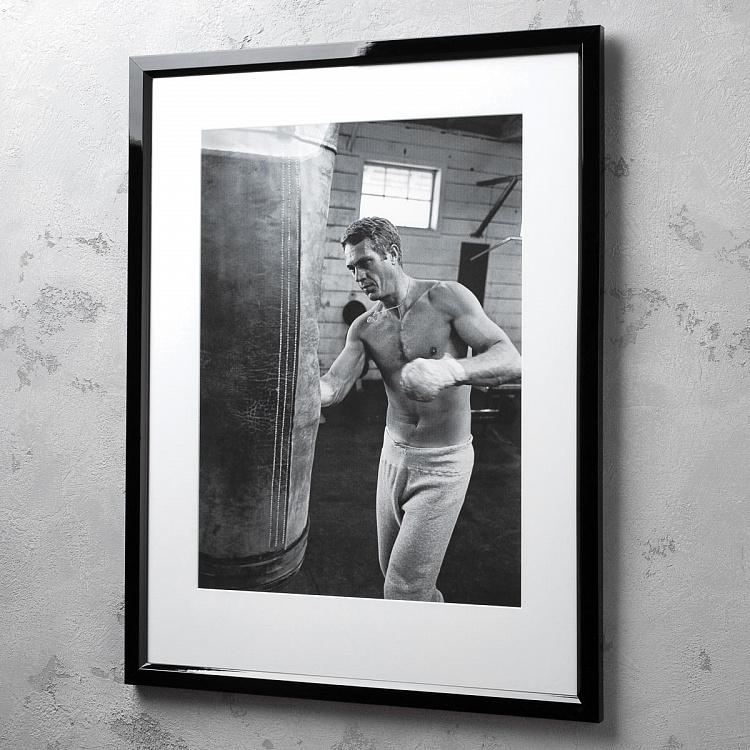 Фото-принт в чёрной раме Боксирующий Стив Макуин Steve McQueen Boxing, Studio Frame