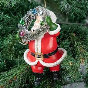 Red Santa With Wreath 15 cm