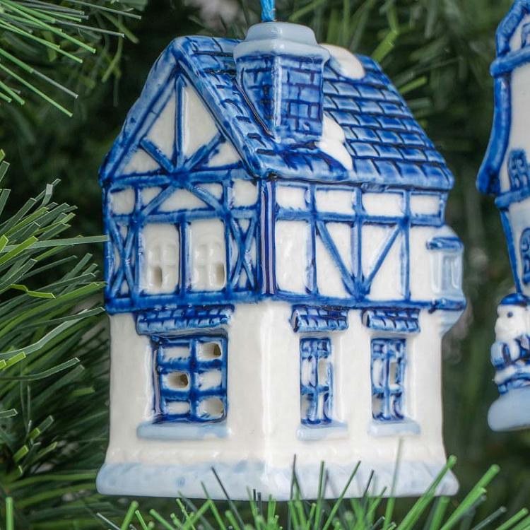 Набор из четырёх ёлочных игрушек с LED лампочками Зимние домики Set Of 4 Xmas Blue Led Houses 8 cm