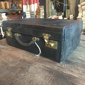 Vintage Black Leather Suitcase 4