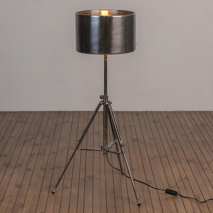 Tripod 2024 floor lamp