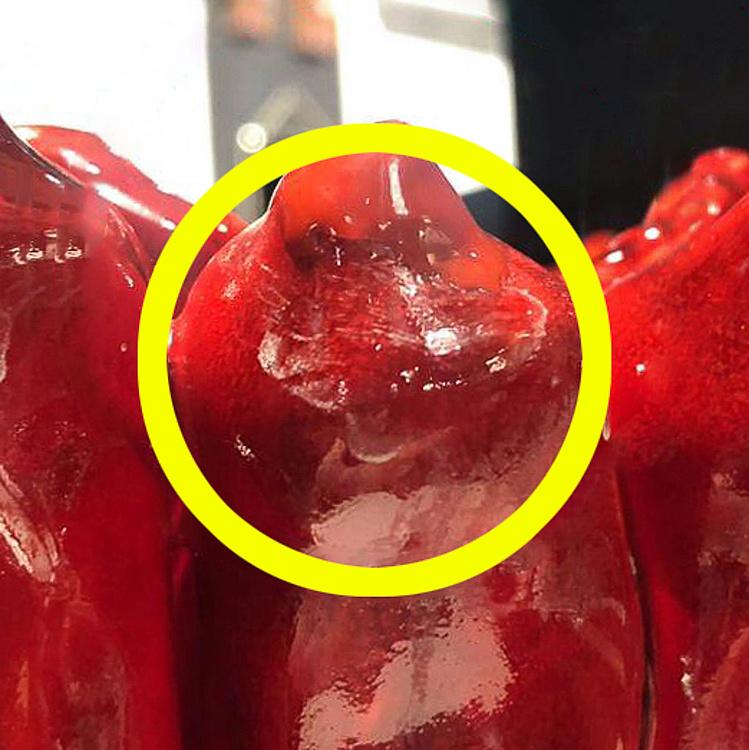 Красная ваза Перцы Чили, S дисконт Chili Bordeaux Red Vase Small discount