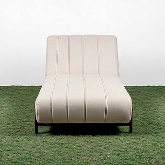 Садовый шезлонг-лежак Luna Lounger, Black акриловая ткань Light Stone - ракурс 2