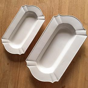 Set Of 2 White Rectangle Dishes Line Of Points