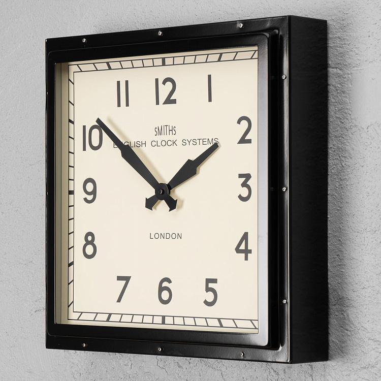 Чёрные квадратные настенные часы Смитс Black Smiths Square Clock