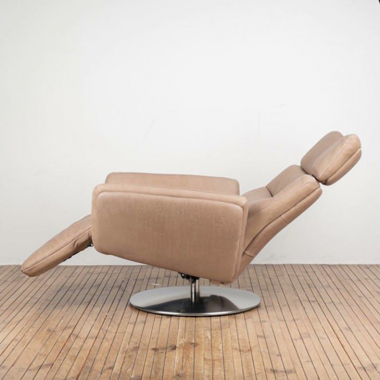 Lee swivel chair sale