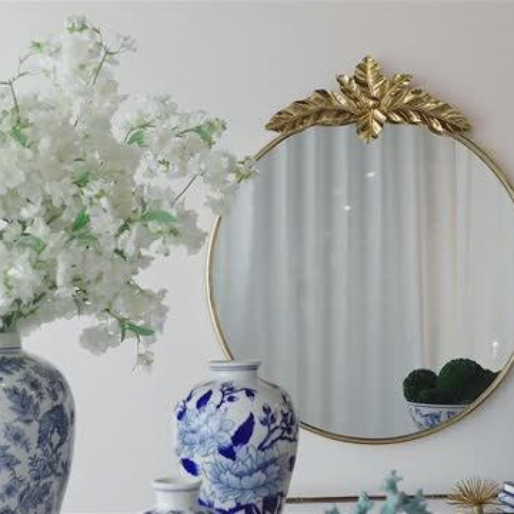 Круглое зеркало с украшением из золотистых листьев Wall Mirror With Leaf Decor