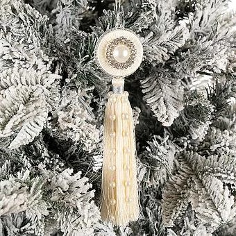 Новогодняя подвеска Tassel With Pearls Beige 21 cm - ракурс 2