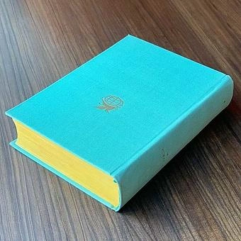 Винтажная книга Vintage Book World Literature Library 26 - ракурс 3