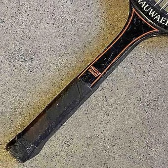 Винтажная теннисная ракетка и мяч Vintage Tennis Racket And Ball 16 - ракурс 4